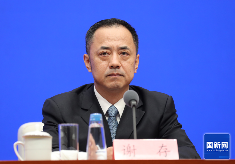 国产根技术与AI原生软硬生态 仓颉语言与开源鸿蒙的征程与新势